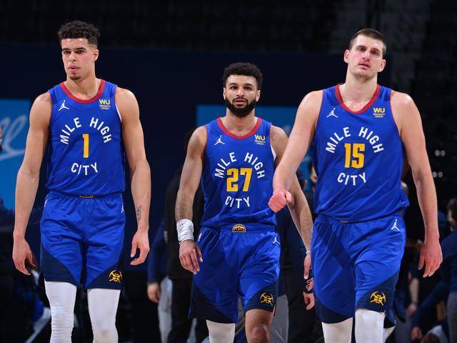 开拓者的半 开拓者的半